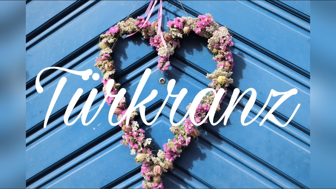 DIY-AUSSEN-DEKO: HALTBARER NATURKRANZ in HERZFORM - TÜRKRANZ