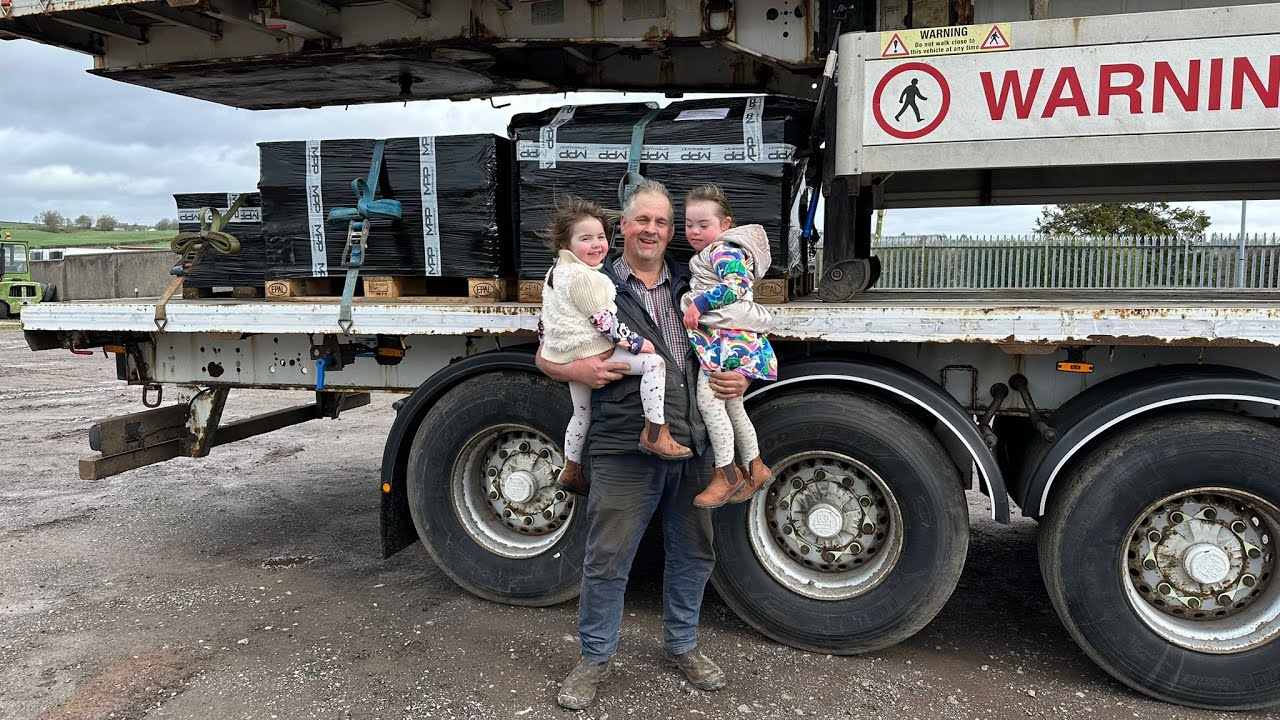 Irish lorries Irish trucks #heavymachinery #haulage  #horse #volvo #music #europe