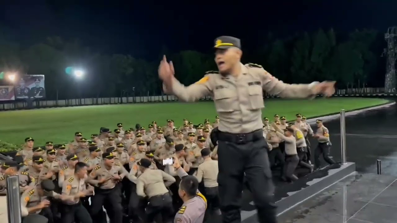 GELADI YEL-YEL RESIMEN DHARMA RAKSHAKA NAYAKA SIP. 54.1