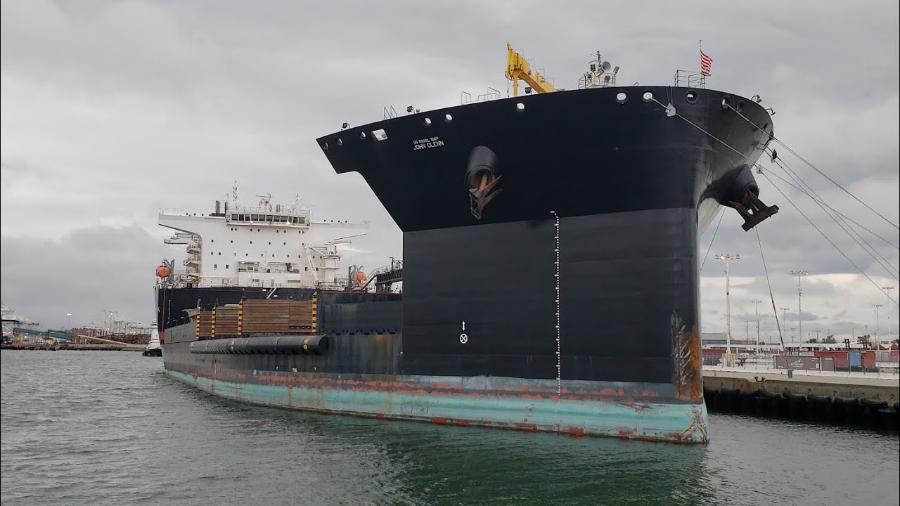 SHIP USNS JOHN GLENN NAVY EXPEDITIONARY TRANSFER DOCK SUBMERSIBLE SHIP. OAKLAND CA