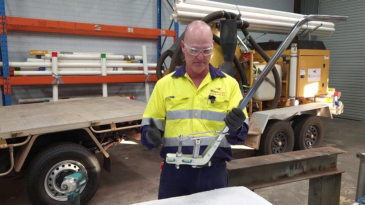 Manhole Cover Breaker Lifter with Gatic Key Tool