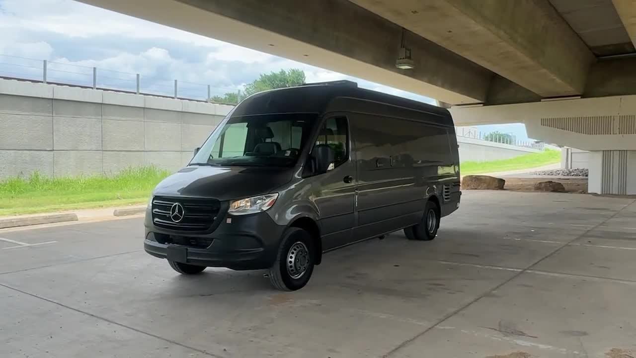 2021 Mercedes-Benz Sprinter 4500 Extended Cargo Van 170 in. WB  TX