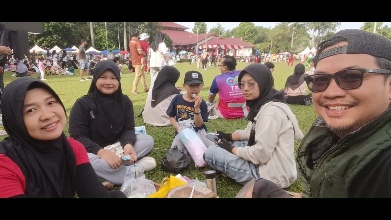 Car Free Day (CFD) di jalan Tegar Beriman Pemda Cibinong November 2025