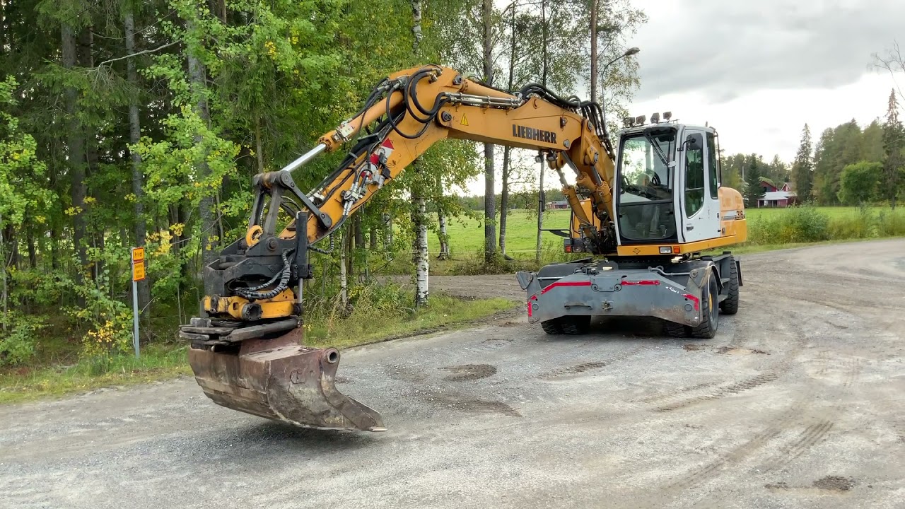 Köp Grävmaskin Liebherr A316 på Klaravik