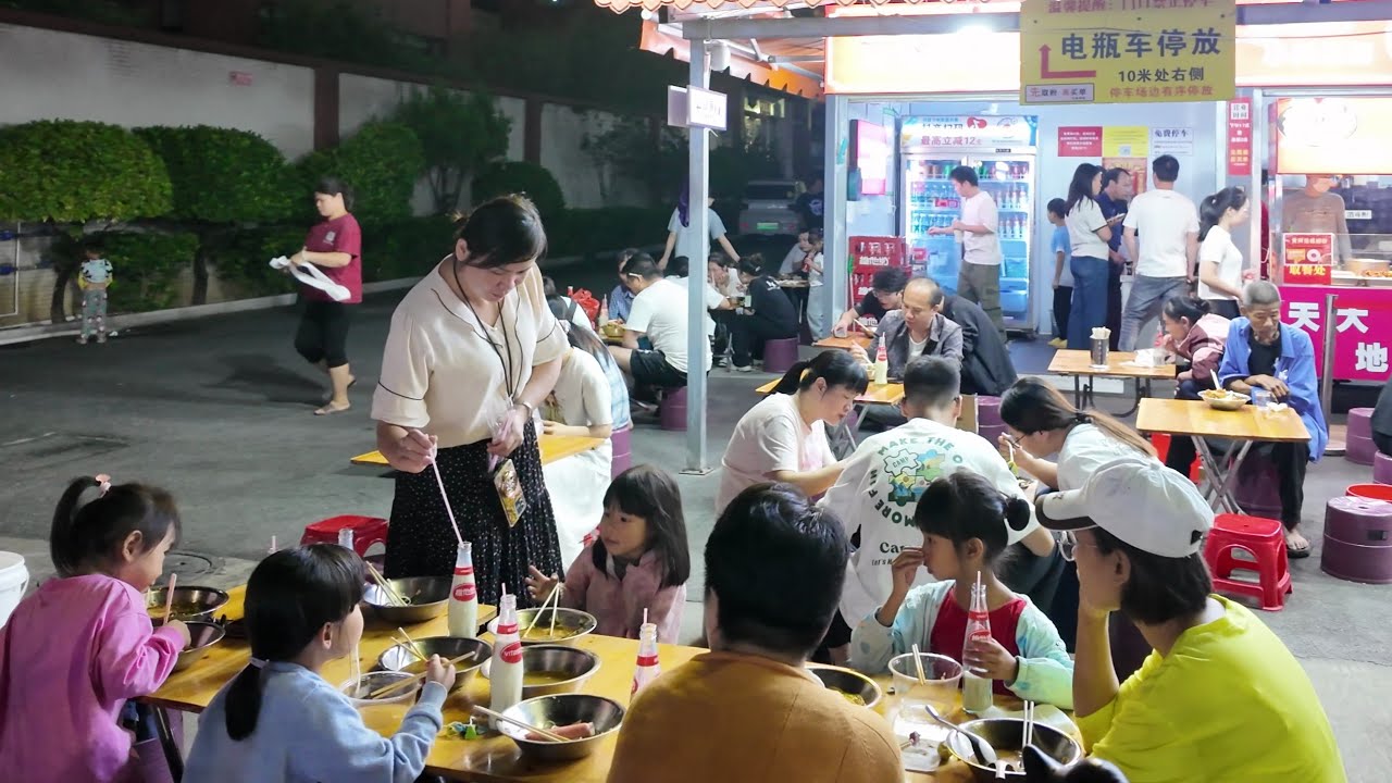 Shunde Jun'an Town Night Market 順德均安鎮夜市 #4K #chinatravel #walking