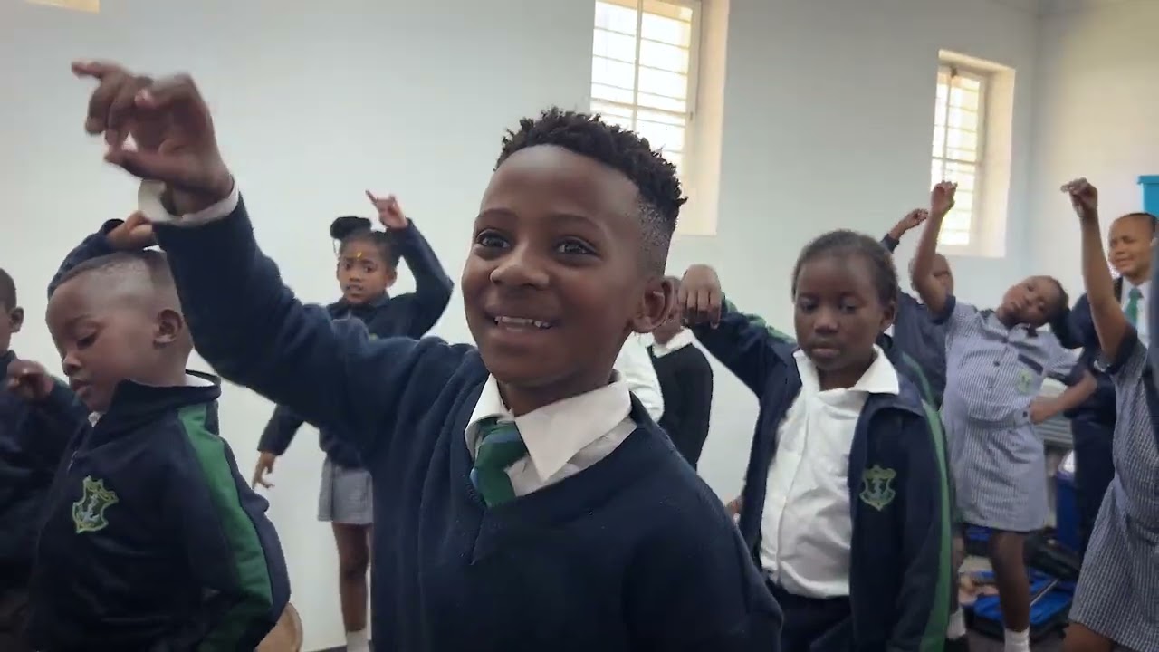 Teaching Violin to South African Youth: Suzuki Method in Action with Maria Botha and Muzukidz