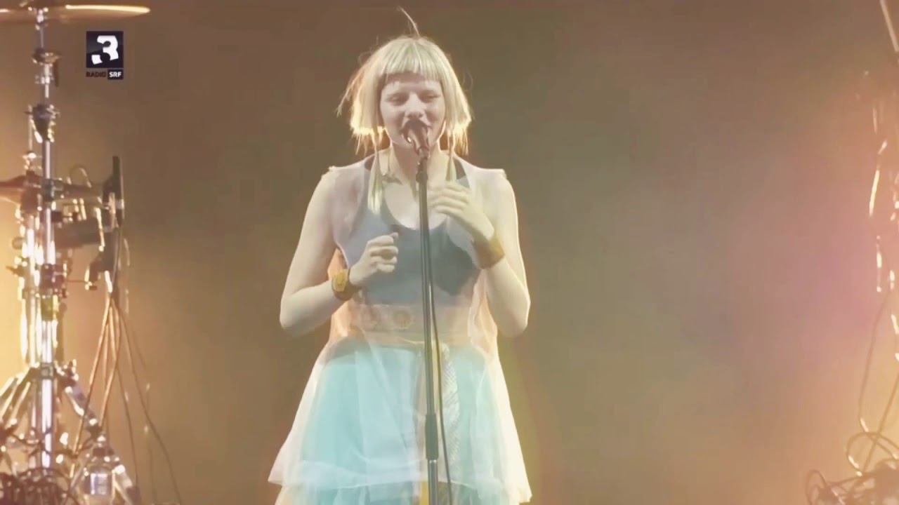 AURORA - In Bottles (Gurtenfestival)
