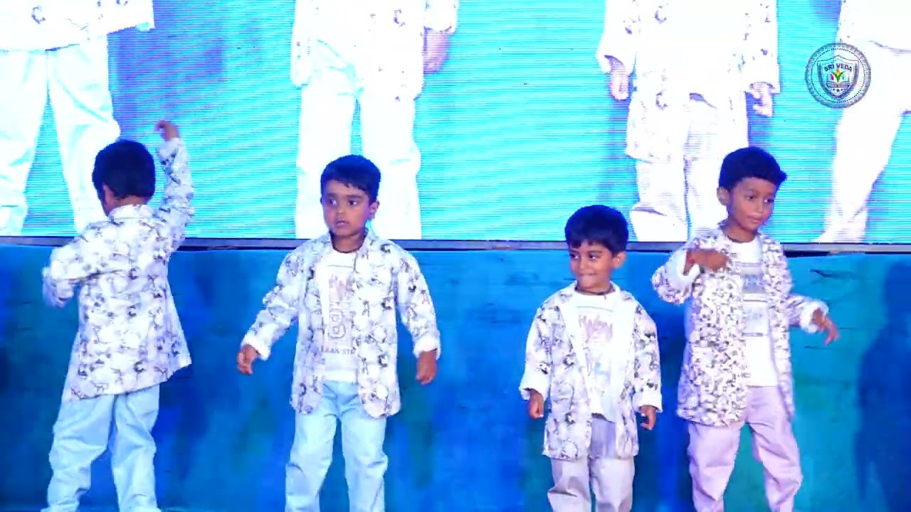 Little Champions with Bats 🏏 | LKG Boys Chikri Song Dance | Sri Veda Annual Day