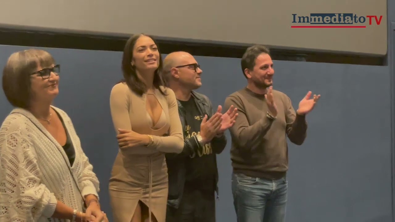 ELODIE A FOGGIA PER 
