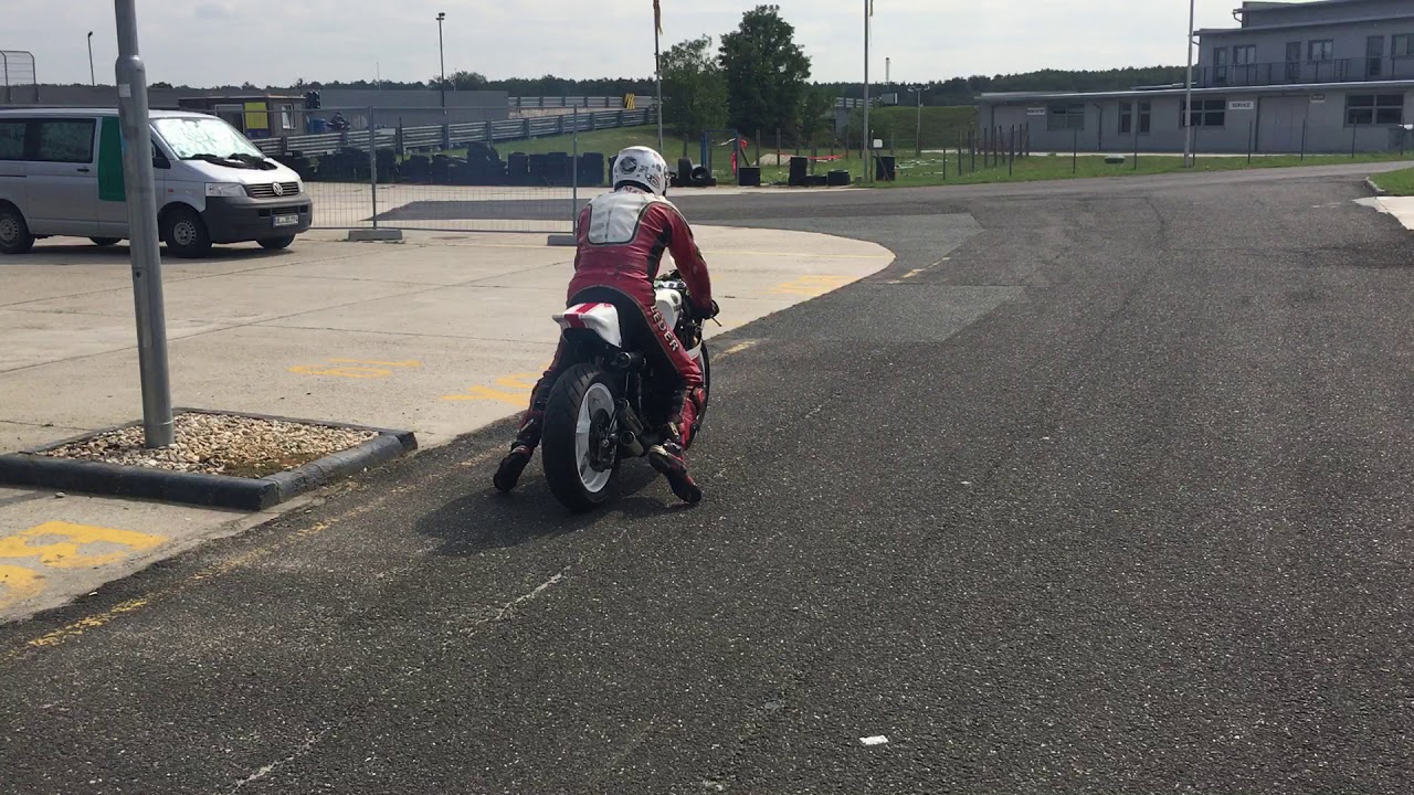 TZ 750 am Pannoniaring