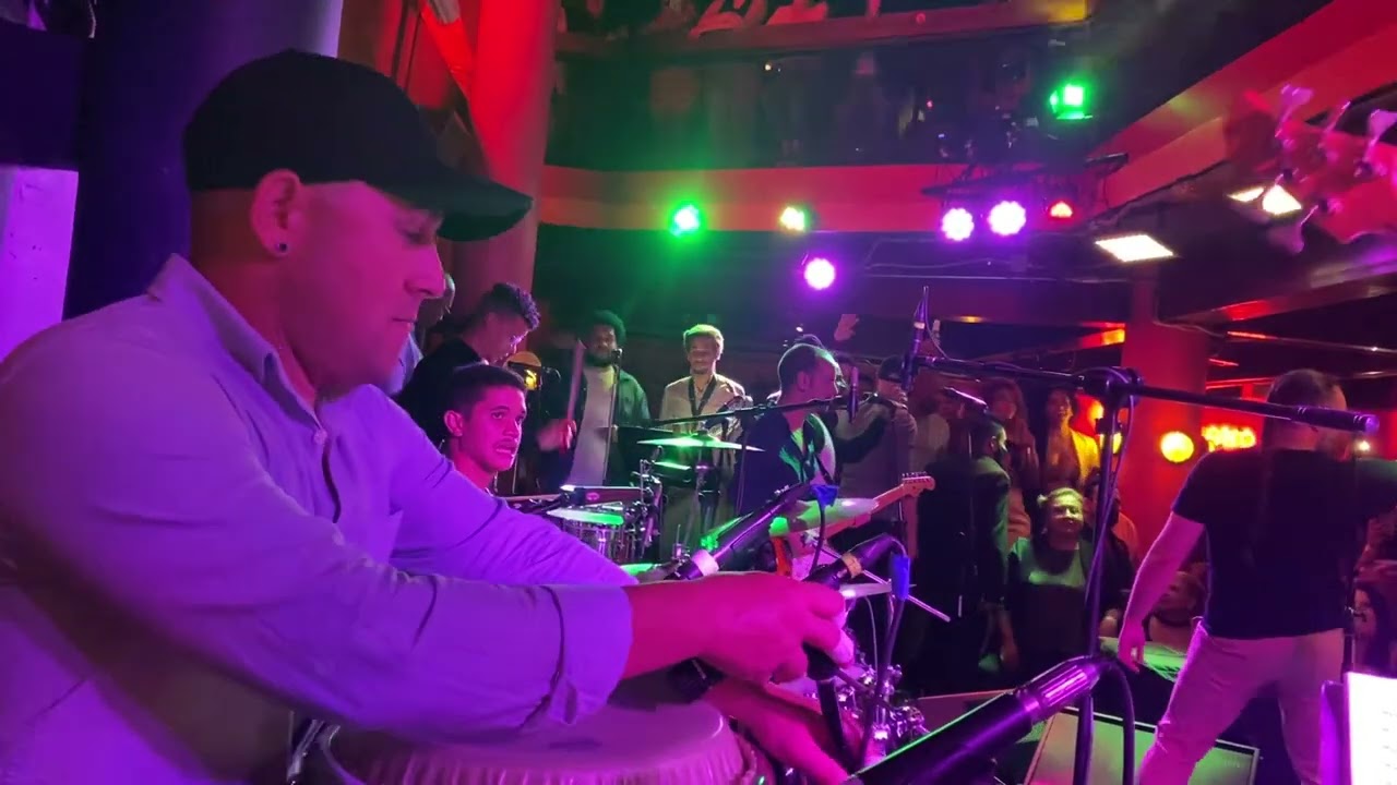 Alain Perez-shorcito en vivo