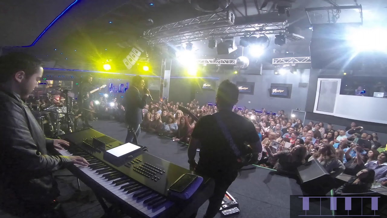 Tocando con Americo -Tu Hipocresia (en vivo)