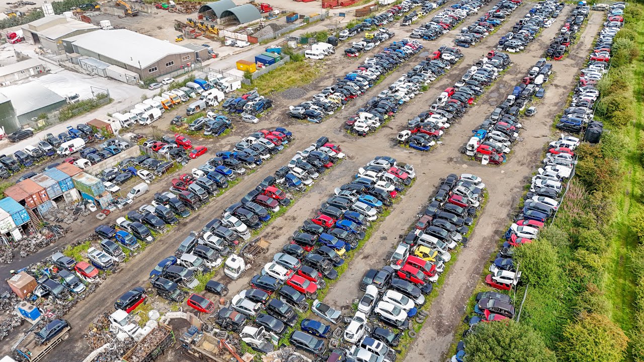 Huge Car Breakers Yard | Scrap Yard | Junkyard | Automotive | End Of Life Vehicles | Car Recycling