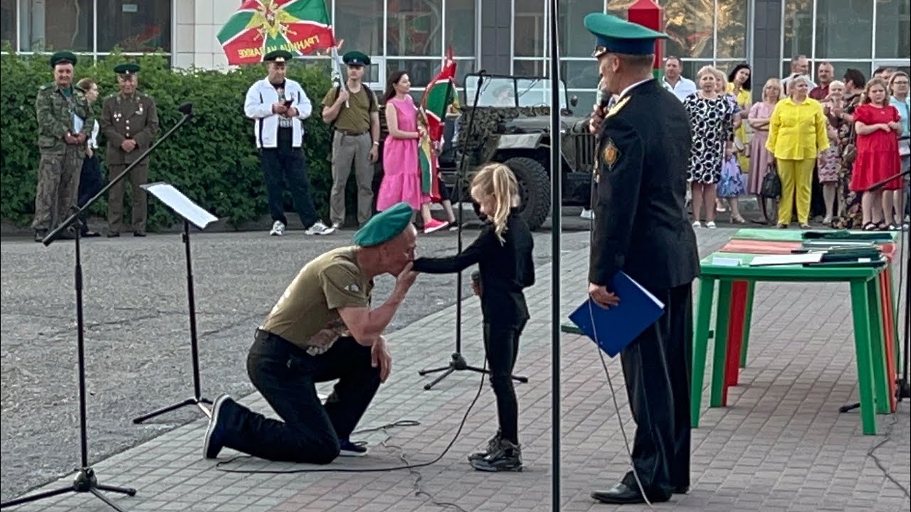 Песня SHAMAN🙏 «Встанем»🇷🇺 поёт Мальвина Кириенко (6 лет) на Дне Пограничника г.Барнаул