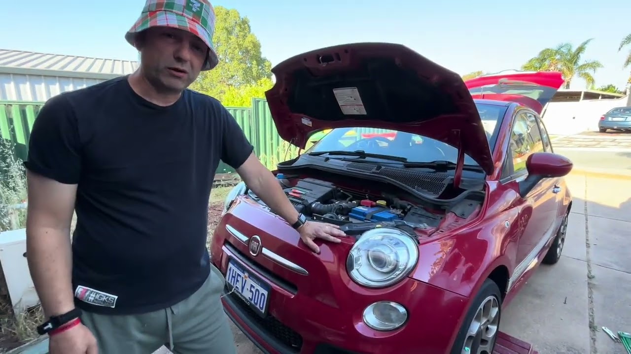 2014 Fiat 500 light bulb replacement for xenon light bulbs. #xenon #fiat500 #lightbulb