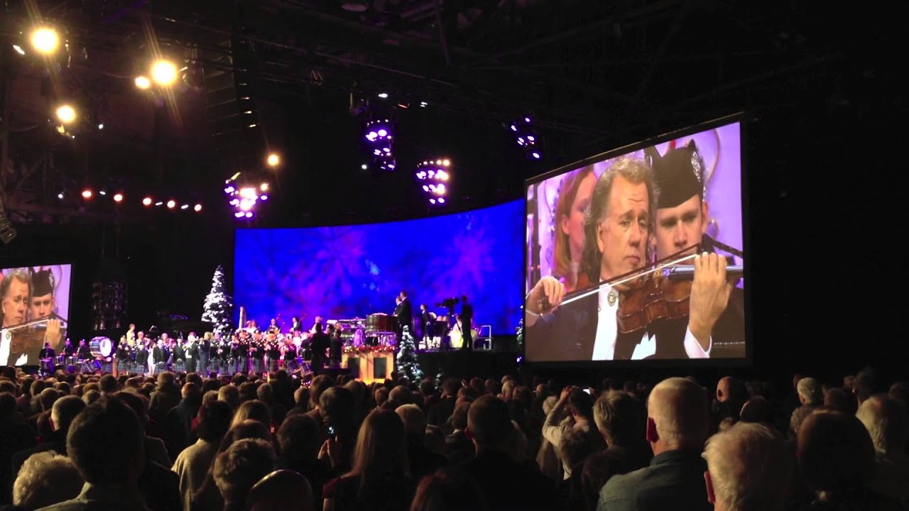 André Rieu and Scottish  bagpipers performing 'Hector the Hero' at SECC