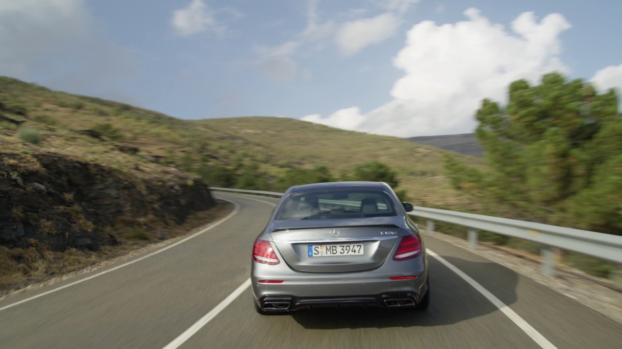 2017 Mercedes-AMG E63 S  - driving scenes on country road