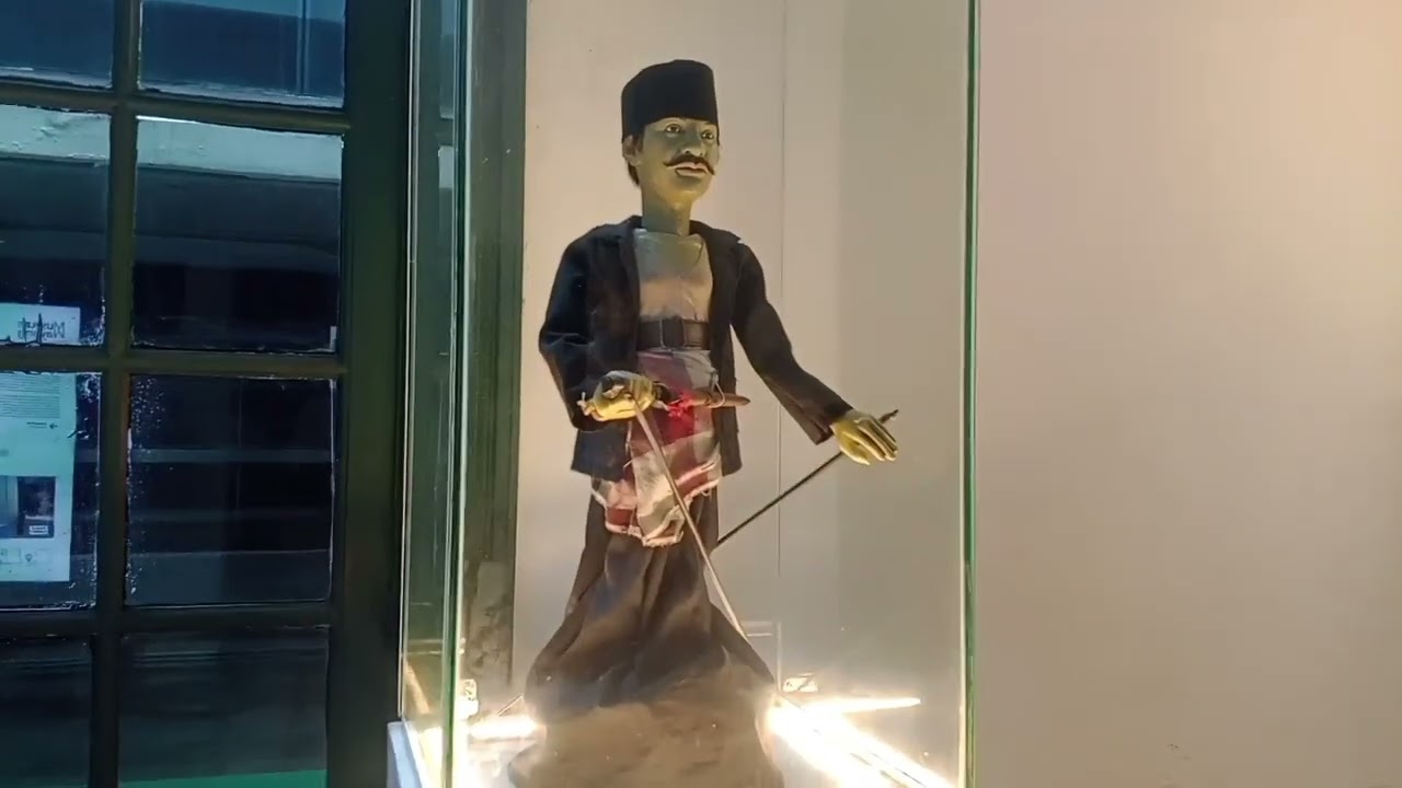 TOUR MUSEUM WAYANG (tugas Informatika) X-F (Jihan Nur Afifah )