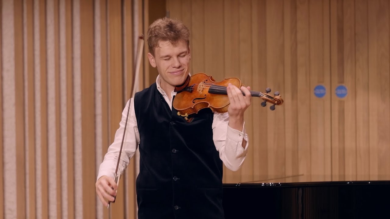 Paganini Variations on ‘Nel cor più non mi sento’ | Joel Munday