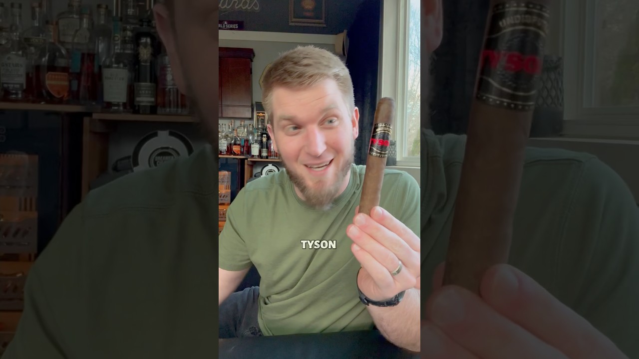 Cigar 101: The #1 thing NOT to do when you go into a cigar lounge #CigaroftheWeek #Undisputed2.0