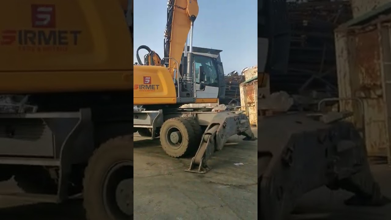 LIEBHERR LH30 in action