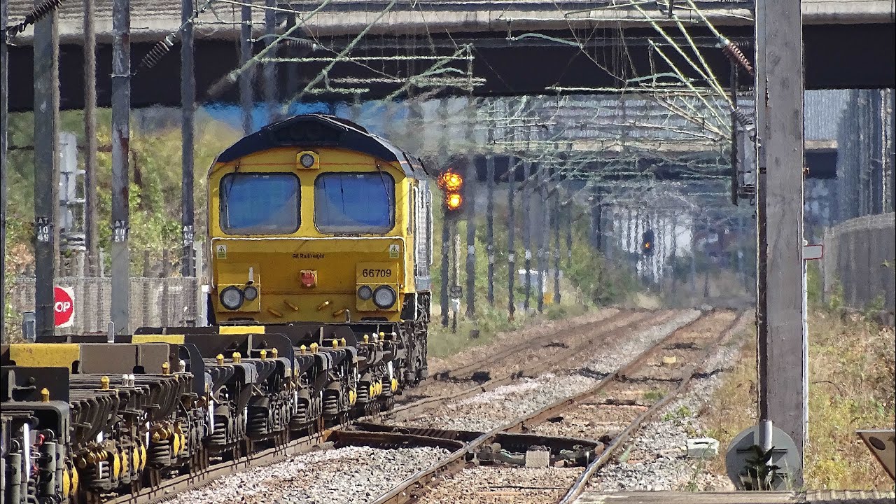 Trains at Dagenham Dock station 01/09/2025