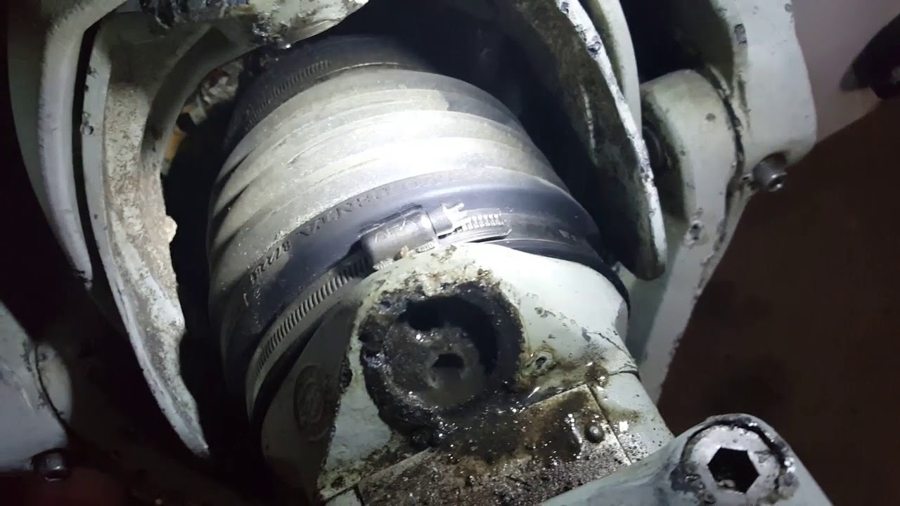 Volvo Penta 270 sterndrive removal