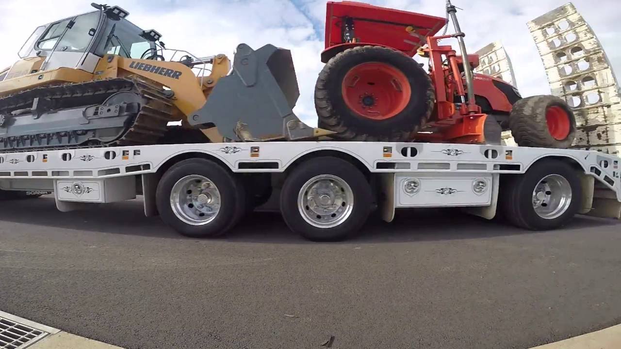 2016 Liebherr 624 and Kubota Laser Level House Pad Excavation