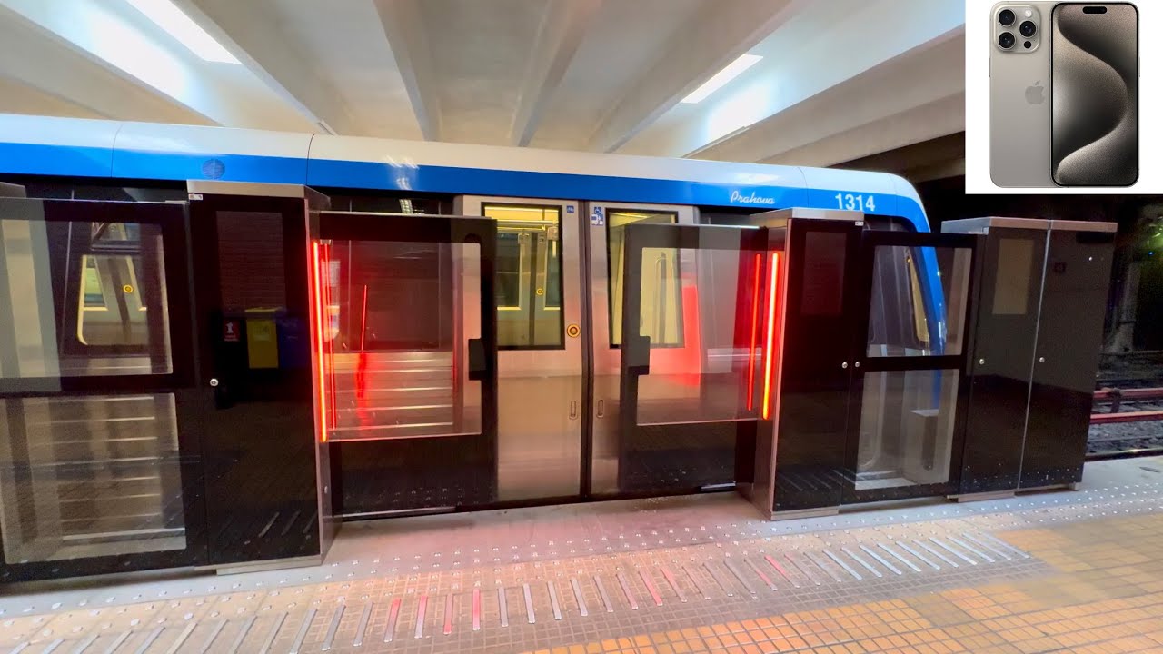 [4K 60fps HDR]Bucharest Metro-The first functional Platform Screen Door at Berceni stop on M2 Line
