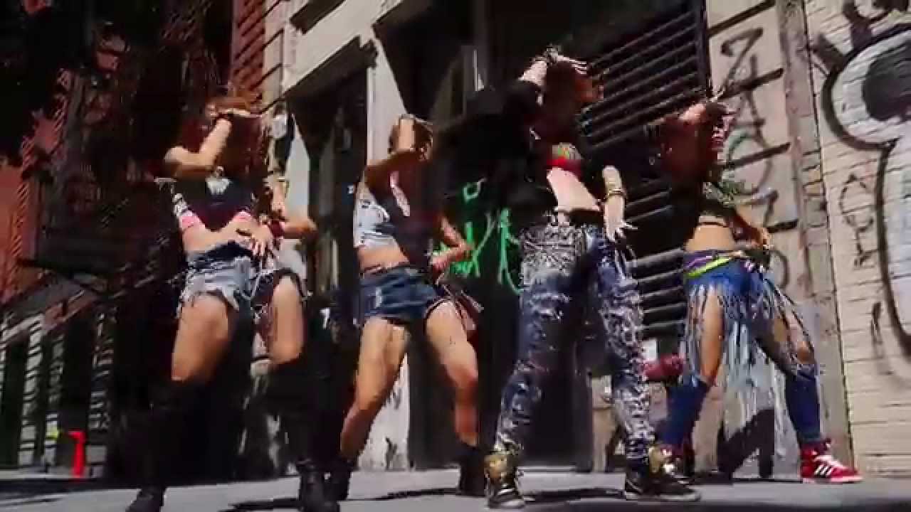 2014 Maniac Family in New York - Bubble Gum