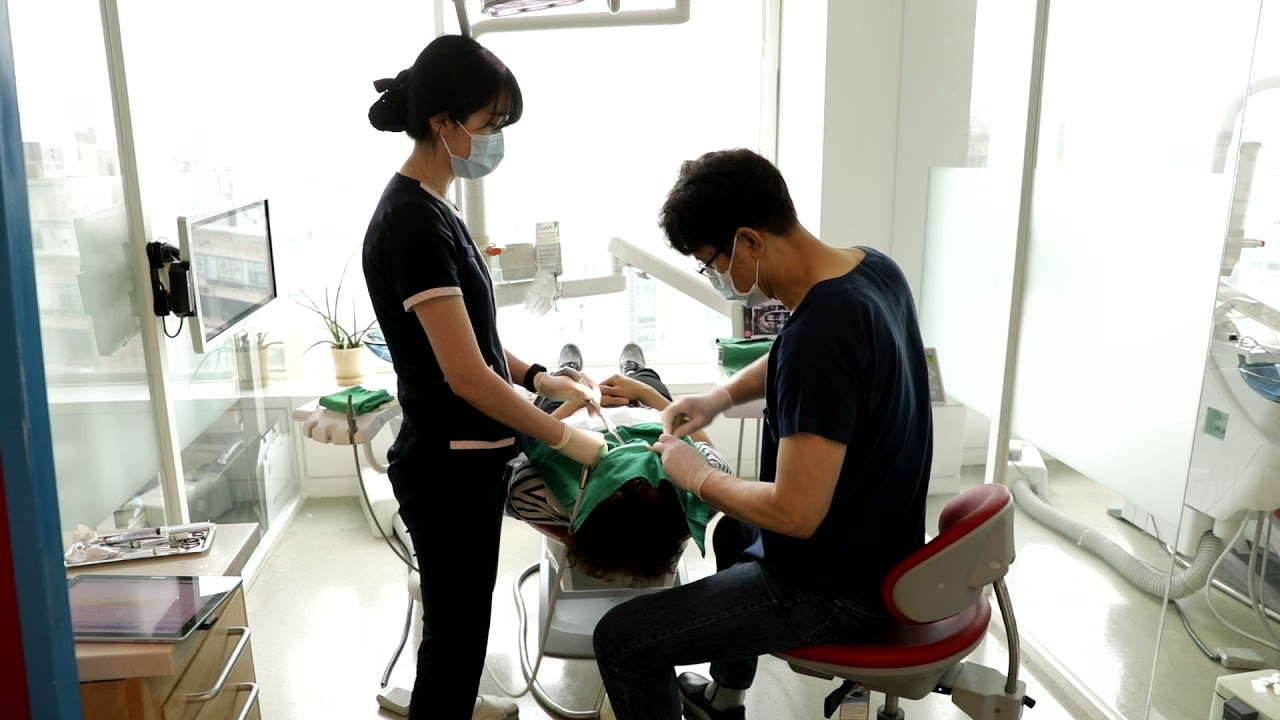 잎사귀치과병원은 사랑니전문가집단;)