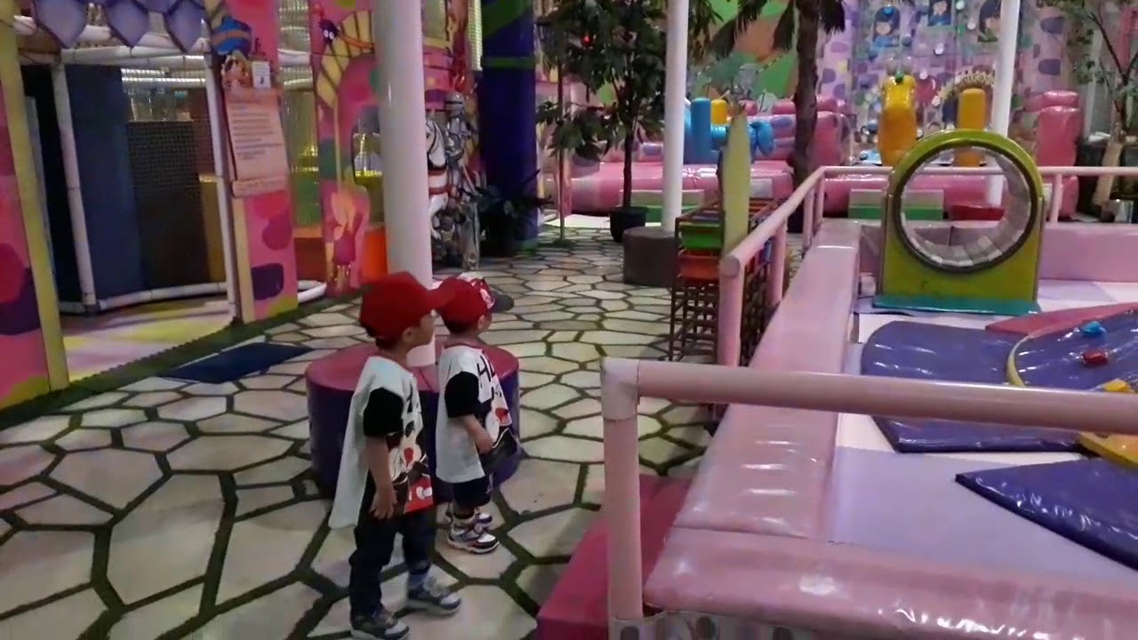 Main di Fantasy Kingdom Ciputra World Surabaya