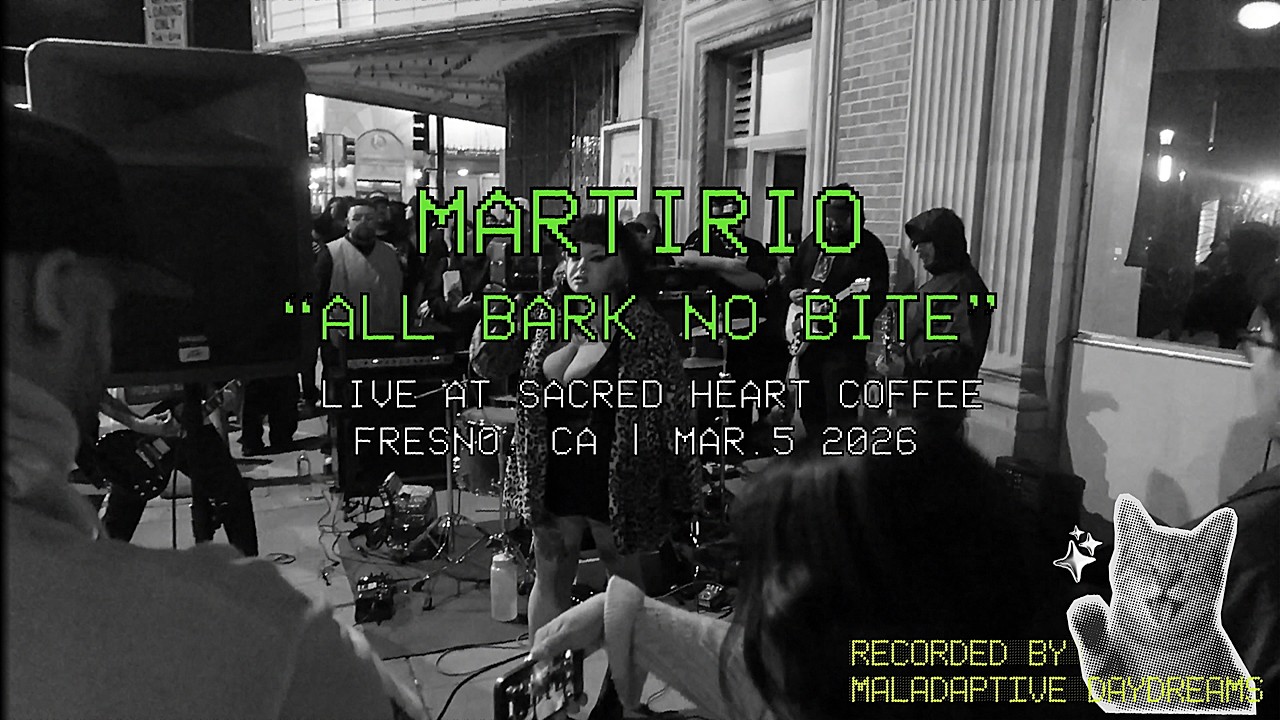 ✶ MARTIRIO - 