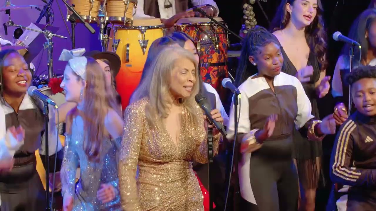 Rhythm Of The Streets - Patti Austin & the Full Holiday Jam Cast