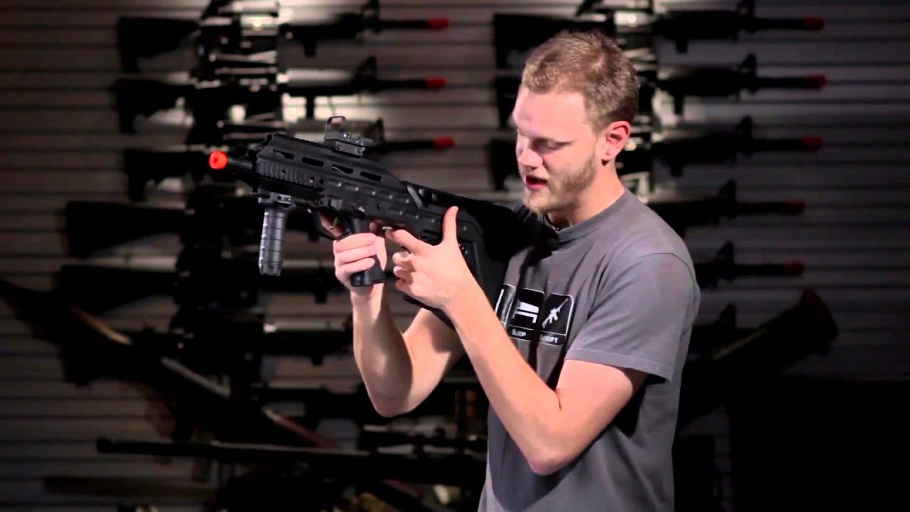 EvikeTV The Gun Corner]   APS UAR (Urban Assault Rifle) Airsoft Electric