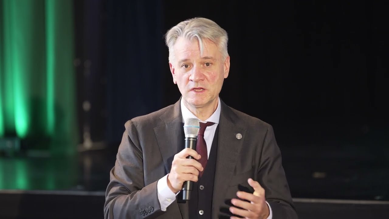 Dallamba zárt történelem