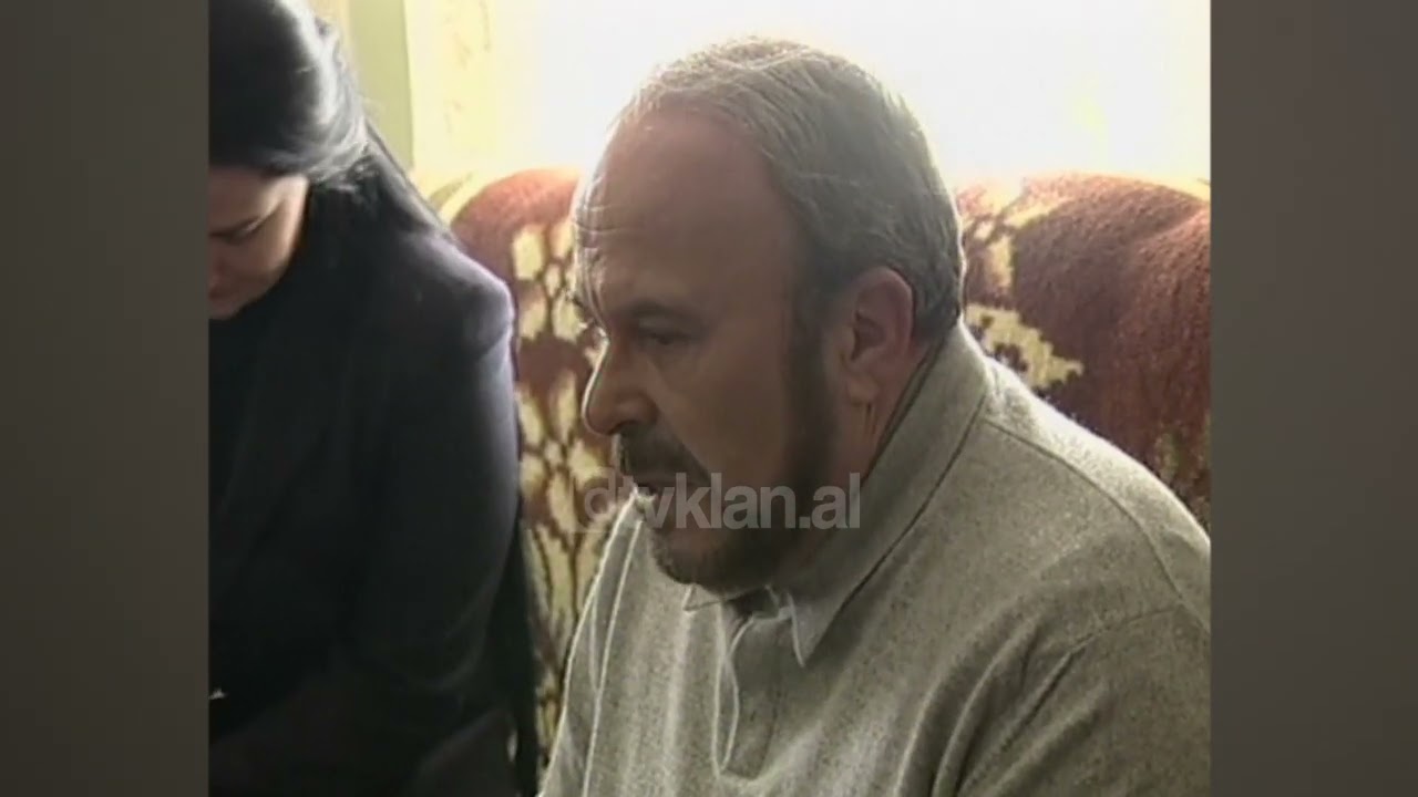 Fatos Nato vizitë në Dibër, ngushëllon familjen Cani (6 Shkurt 2005)