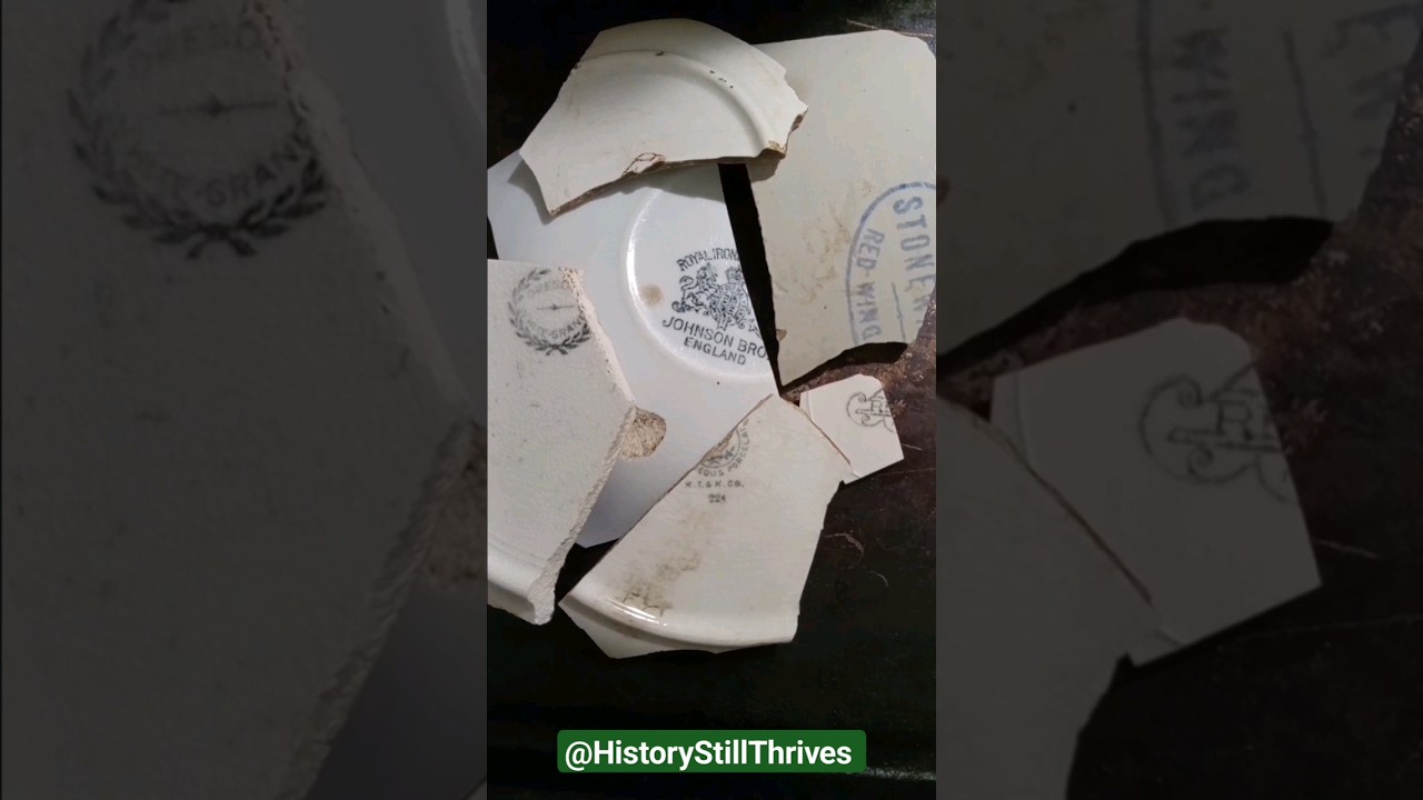 1800s Privy Outhouse Digging Detecting Wisconsin 1868 Glass Jar And Buttons @HistoryStillThrives