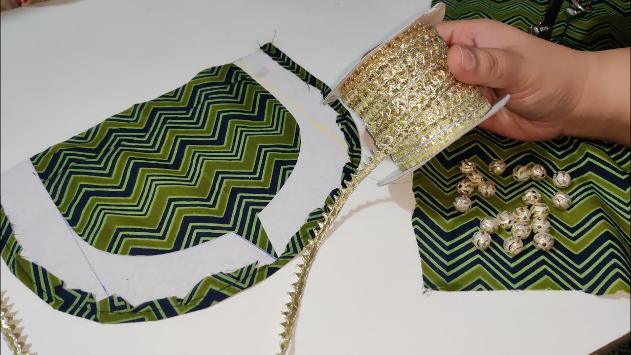 Gota Patti और Beads से बनाए Kurti Neck का ये खूबसूरत डिज़ाइन| Round Neck Design