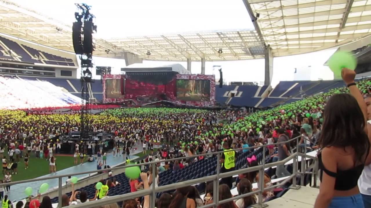 Roar Katy Perry ft Portuguese Directioners WWAT Portugal 13-7-14