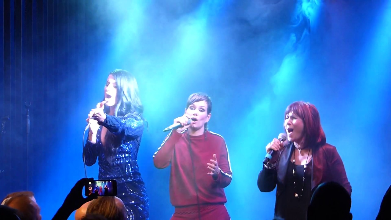 Linda Bengtzing, Johanna Beijbom og Kirsten Siggaard - La' det swinge