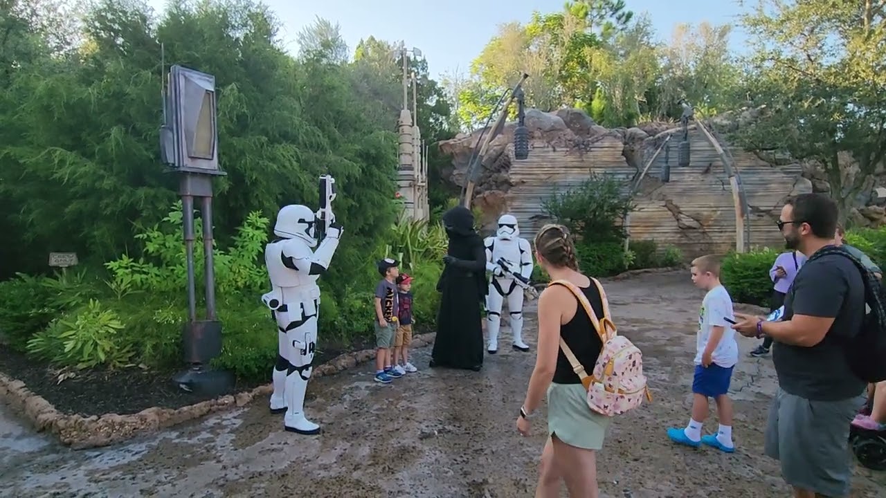 Meeting Kylo Ren Aug 2025