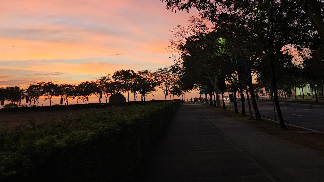 MORNING DRIVE FOR WALKING