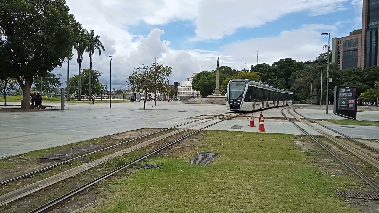 VLT Carioca - 114 chegando na Parada dos Museus