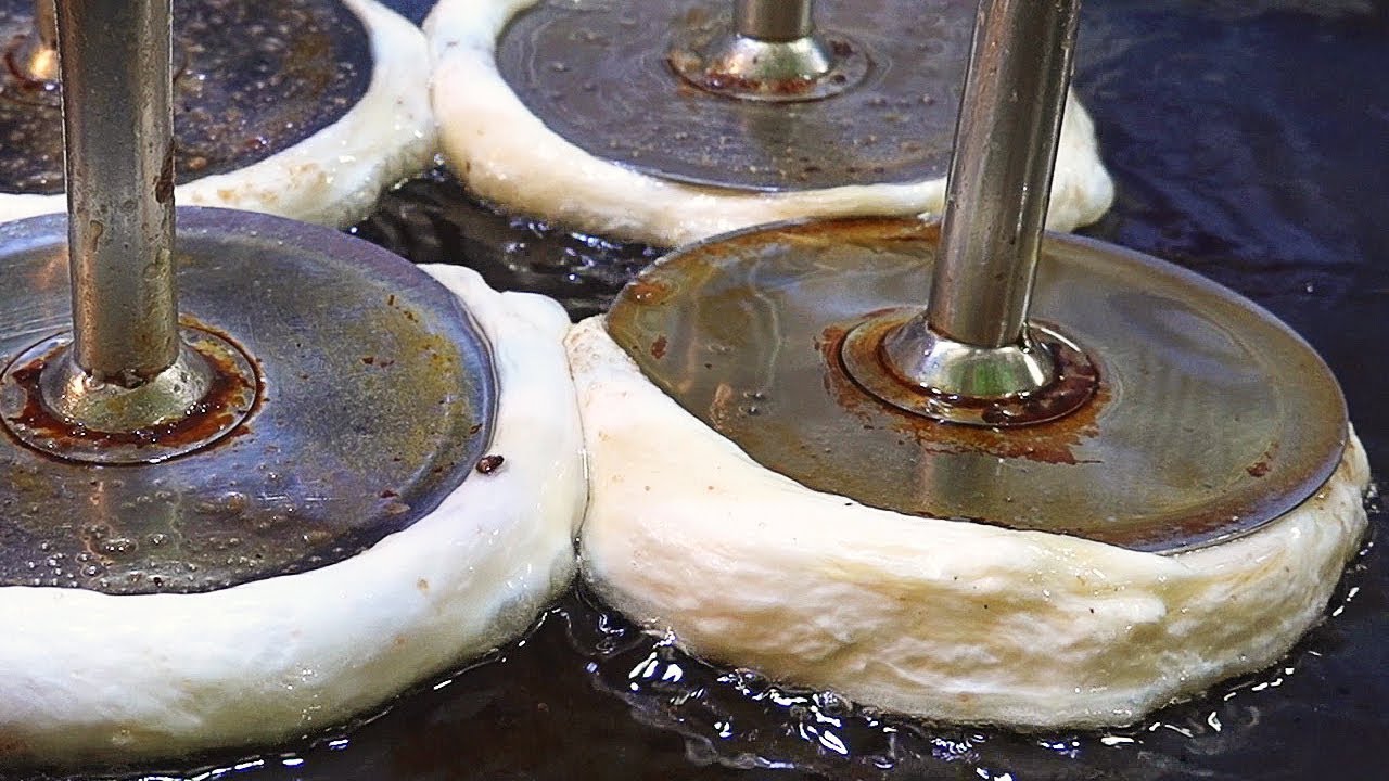 Glutinous Rice Pancake (Chapssal HOTTEOK) - Korean Street Food