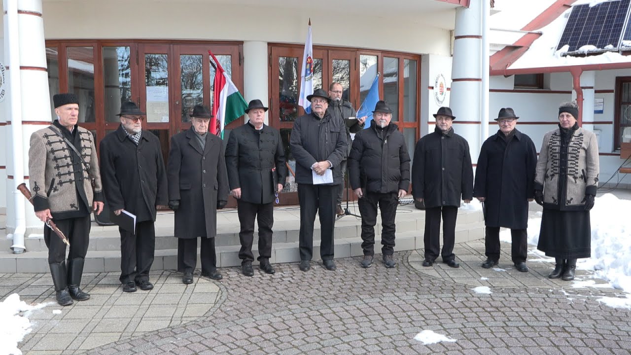 Áldozatot hoztak családjukért, faluközösségükért