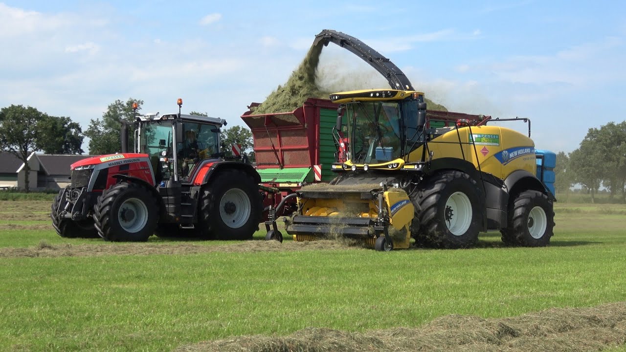 Gras hakselen door loonbedrijf Rensen met New Holland FR550 en Massey Ferguson trekkers (2023)