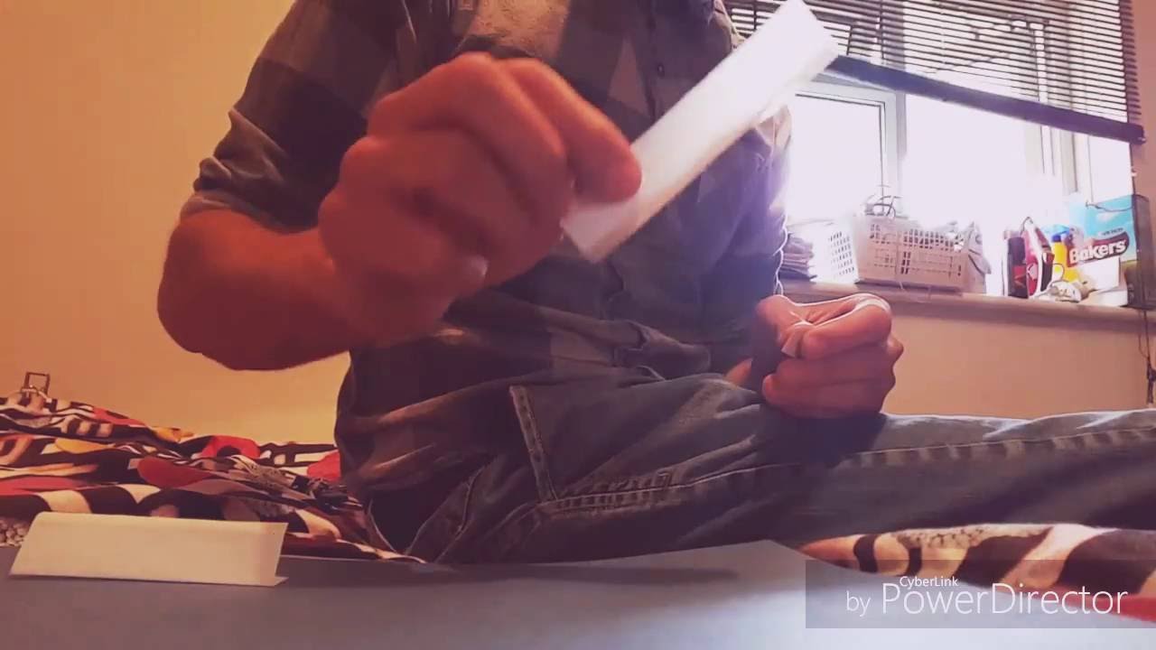 Roll the perfect Joint everytime without fail using a card. Roll the perfect Jay. 420 guide to roll