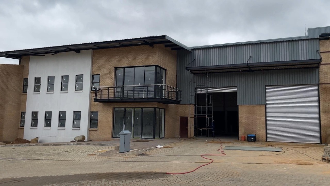 Newly Developed 2107m² Warehouse to Let