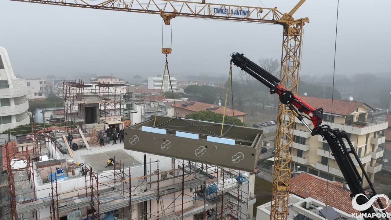 Preformati Italia - piscina sul terrazzo a Jesolo